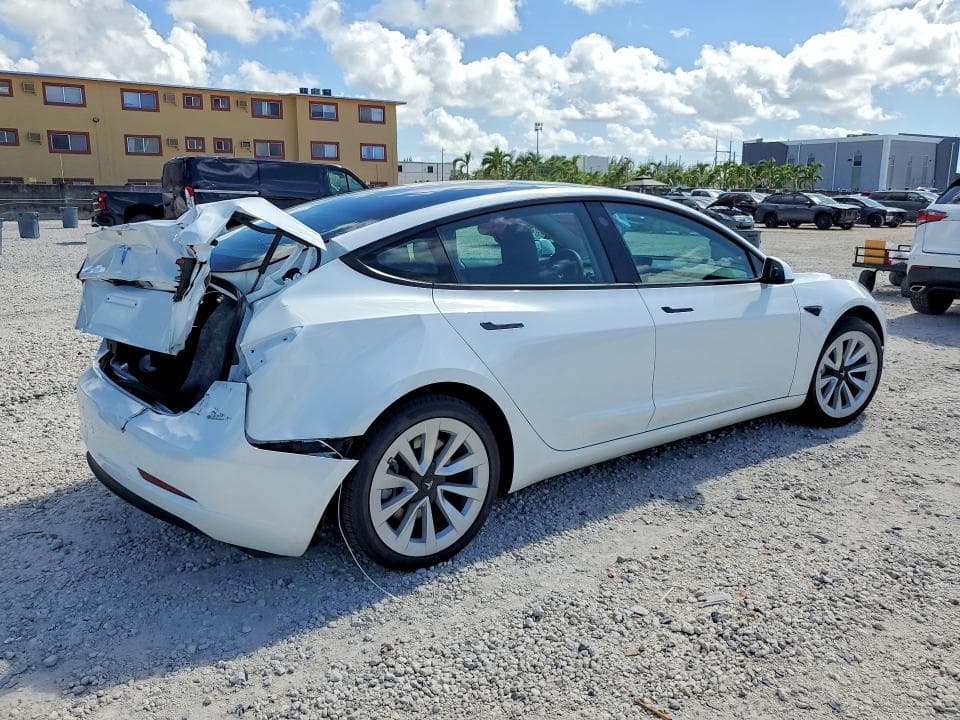 2023 TESLA MODEL 3 3
