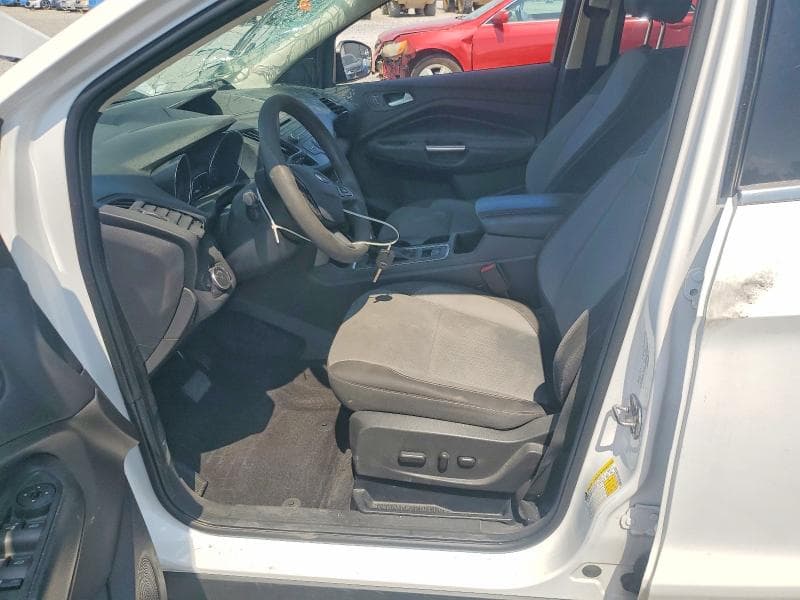 2017 FORD ESCAPE SE 7