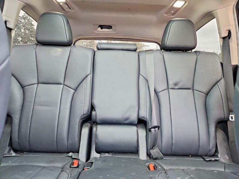 2023 SUBARU ASCENT TOURING 10