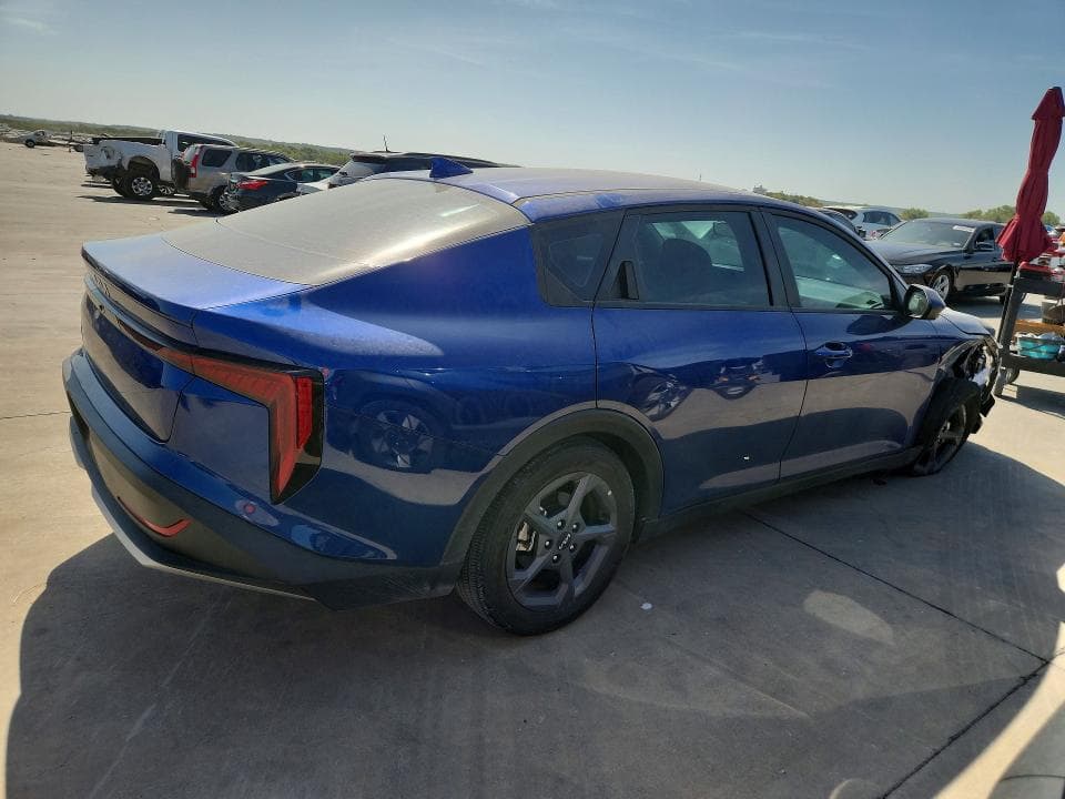2025 KIA K4 LXS 3