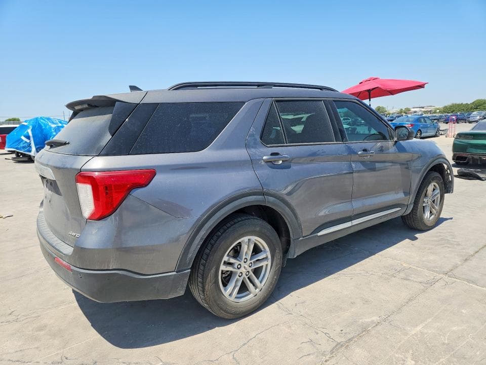 2021 FORD EXPLORER XLT 3