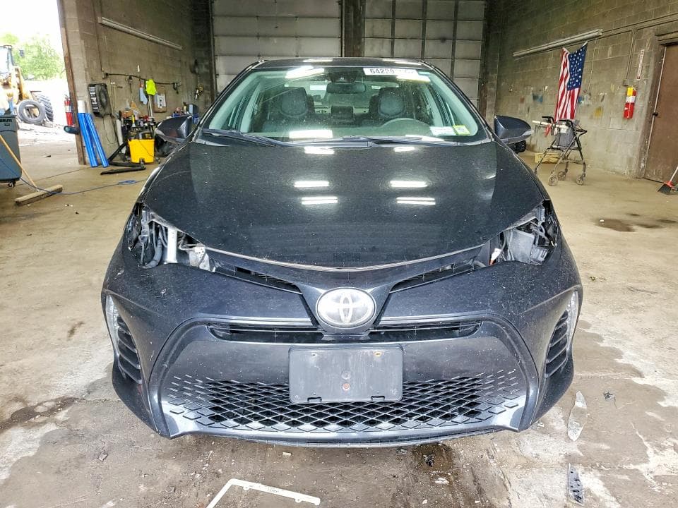 2017 TOYOTA COROLLA SE 5