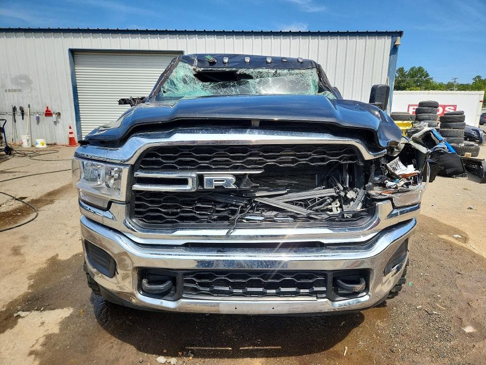 2022 RAM 2500 TRADESMAN 5