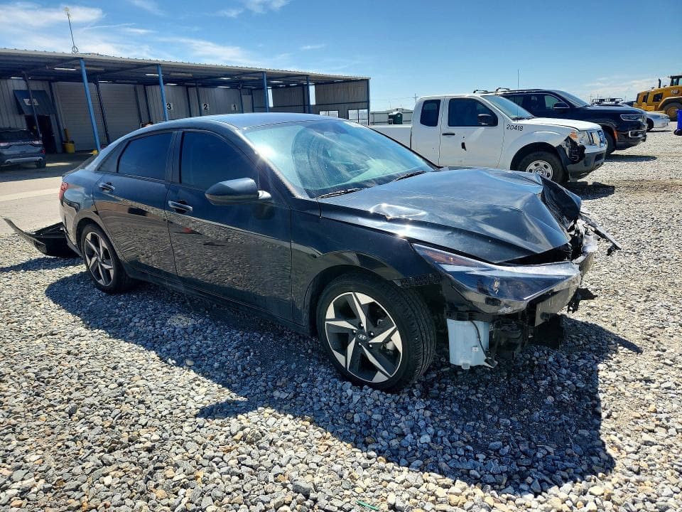 2023 HYUNDAI ELANTRA SEL 4