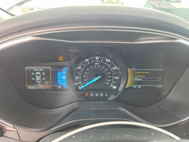 2020 FORD FUSION SE 9