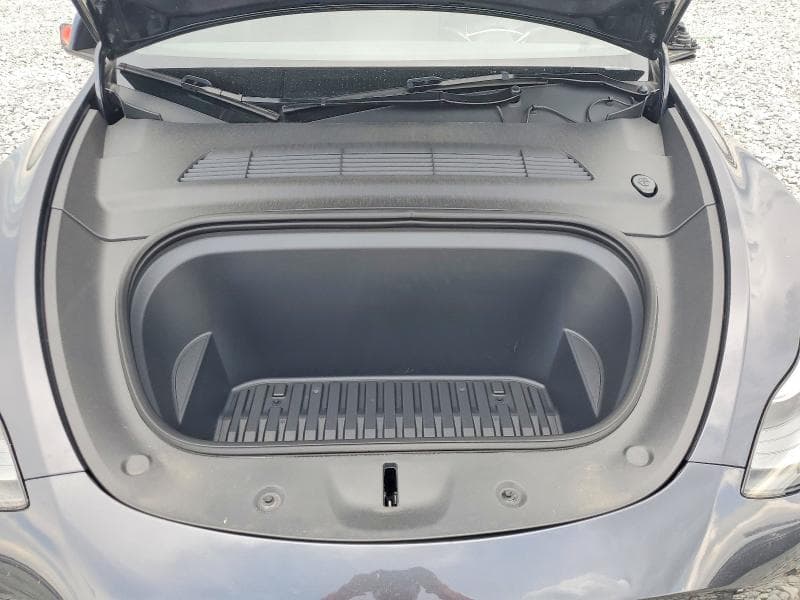 2024 TESLA MODEL Y 11