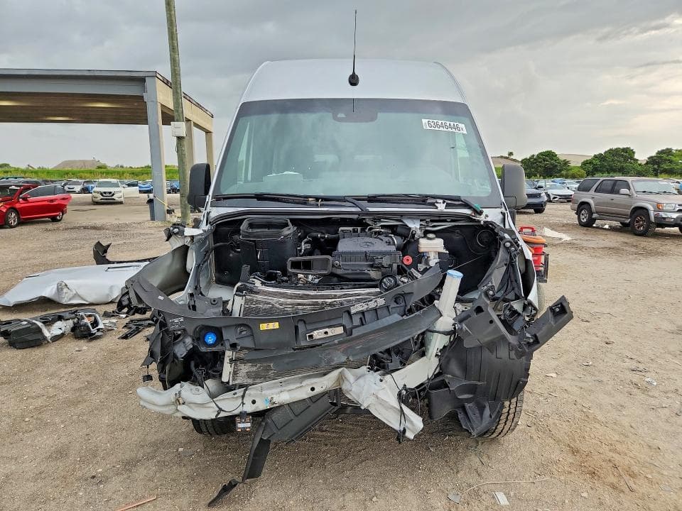 2024 MERCEDES-BENZ SPRINTER 2500 5