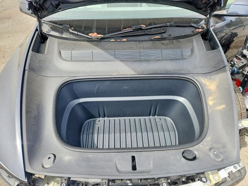 2026 TESLA MODEL Y 11