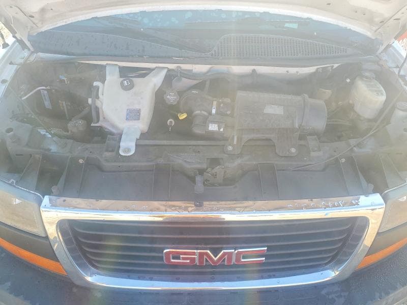 2017 GMC SAVANA G2500 12