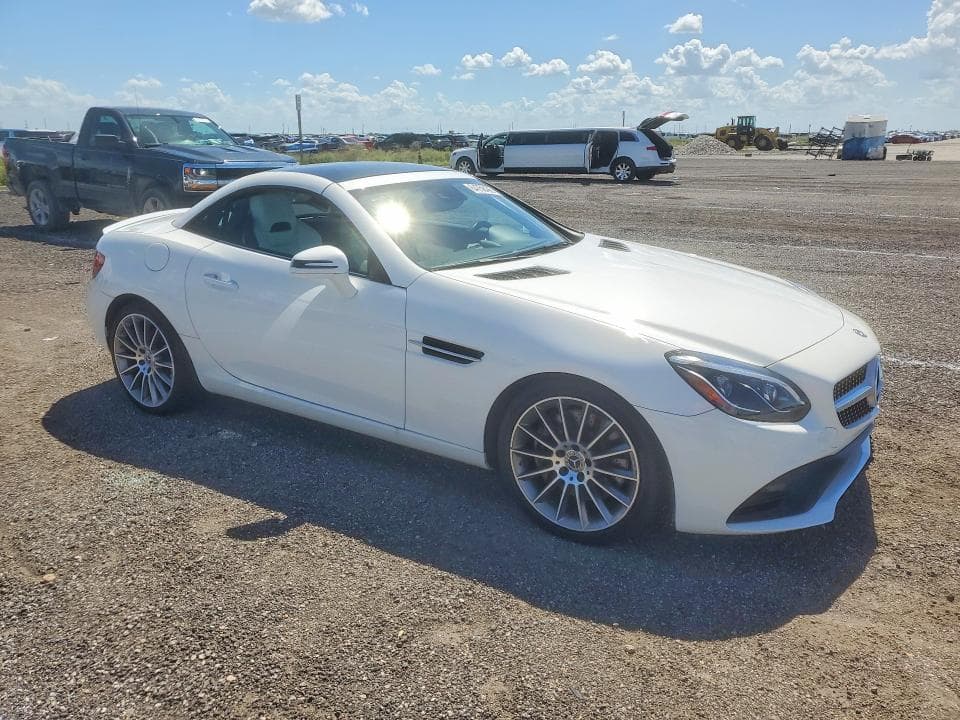 2018 MERCEDES-BENZ SLC 300 4