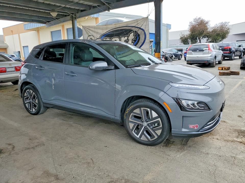 2022 HYUNDAI KONA LIMITED 4