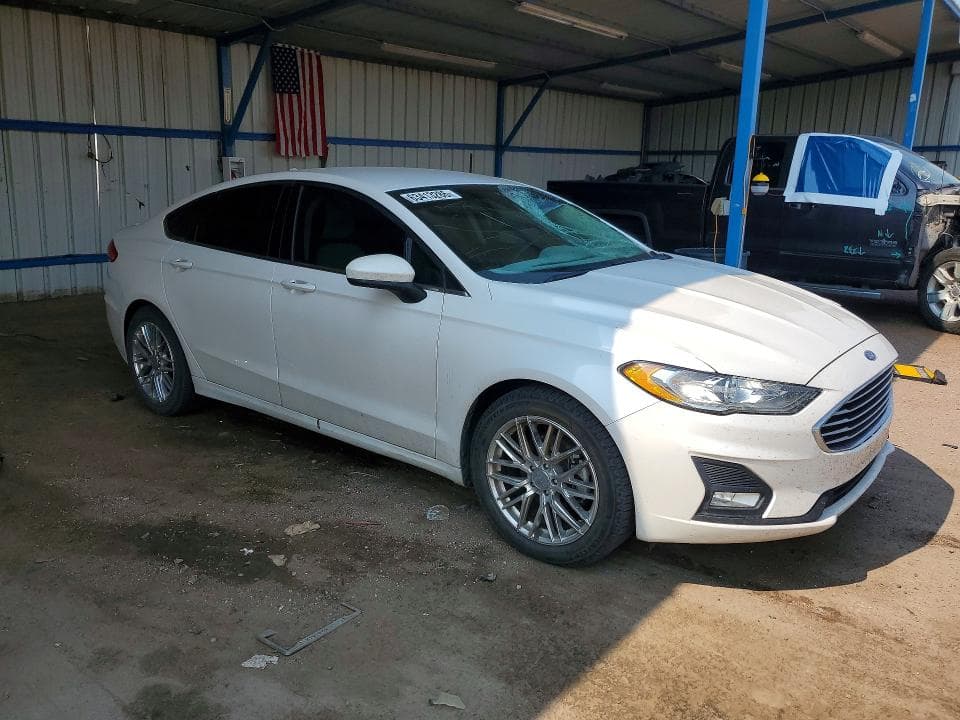 2019 FORD FUSION SE 4
