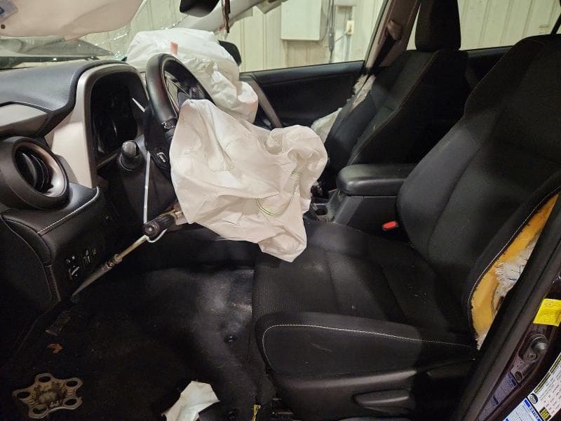2017 TOYOTA RAV4 XLE 7