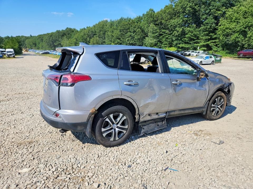 2018 TOYOTA RAV4 LE 3