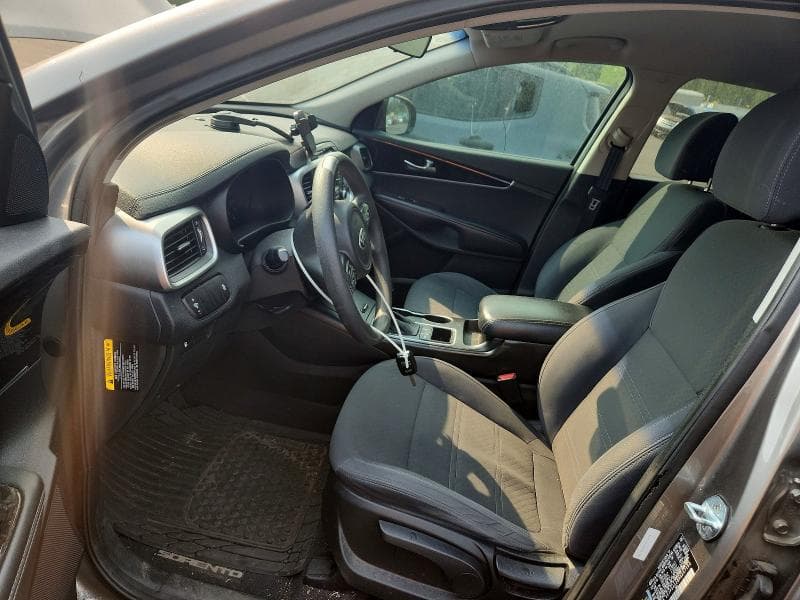 2017 KIA SORENTO LX 7