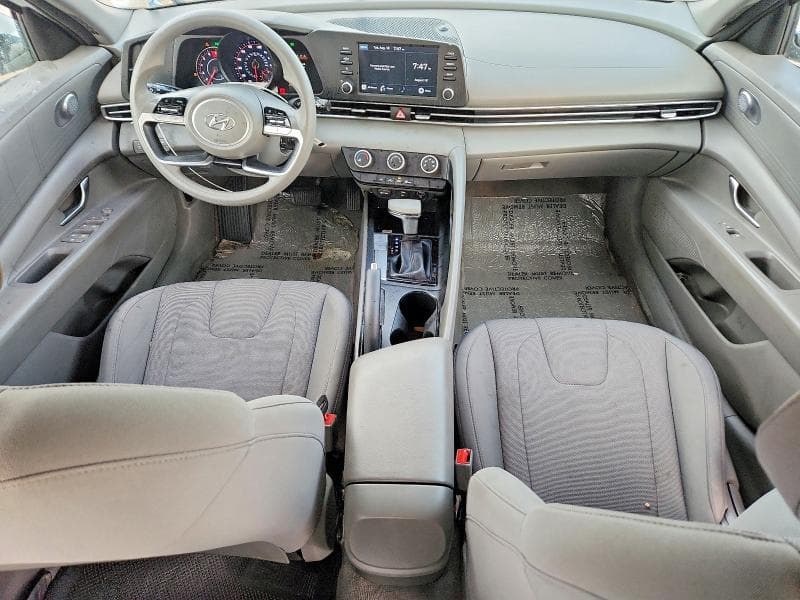 2021 HYUNDAI ELANTRA SE 8