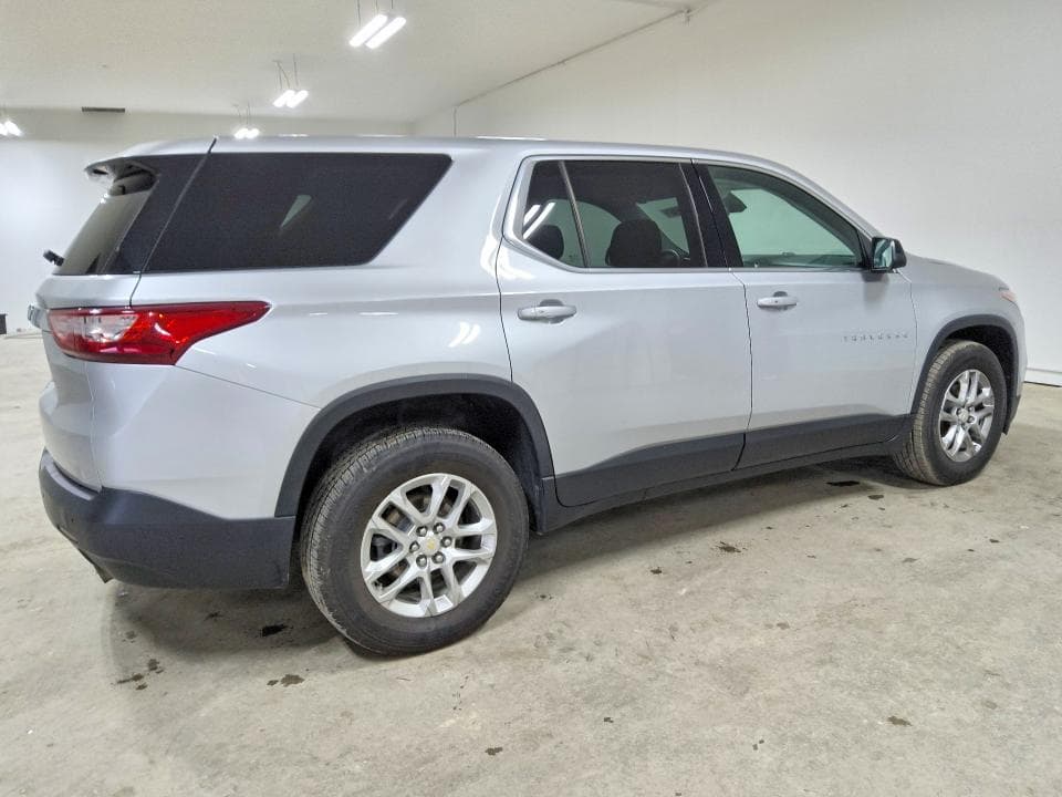 2021 CHEVROLET TRAVERSE LS 3