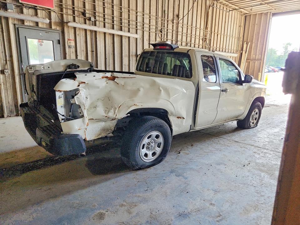 2024 NISSAN FRONTIER S 3