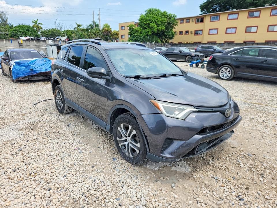 2018 TOYOTA RAV4 LE 4