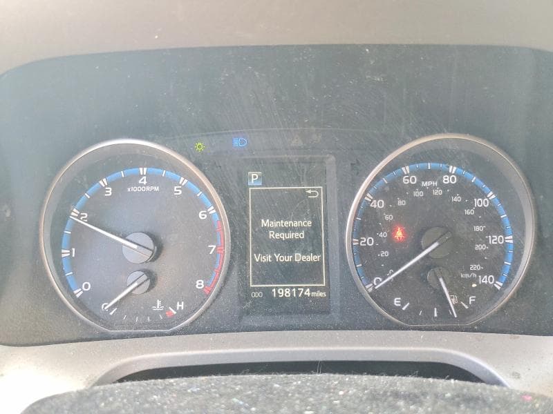 2017 TOYOTA RAV4 LE 9
