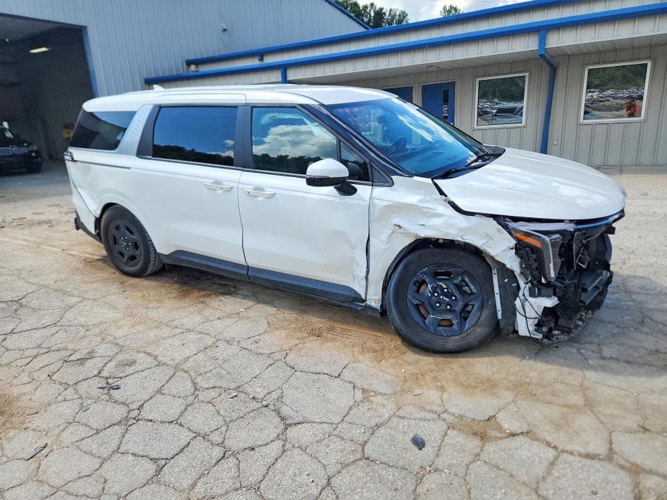 2025 KIA CARNIVAL LXS 4