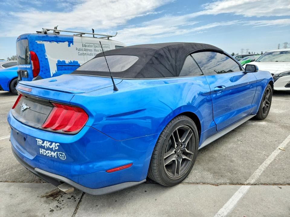 2020 FORD MUSTANG 3