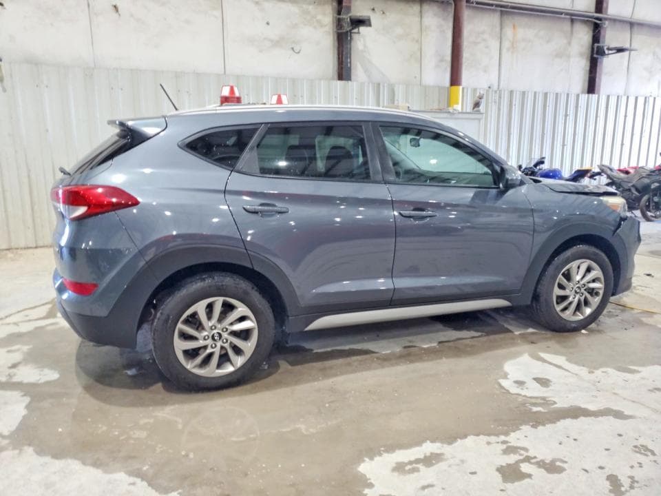 2017 HYUNDAI TUCSON SE 3