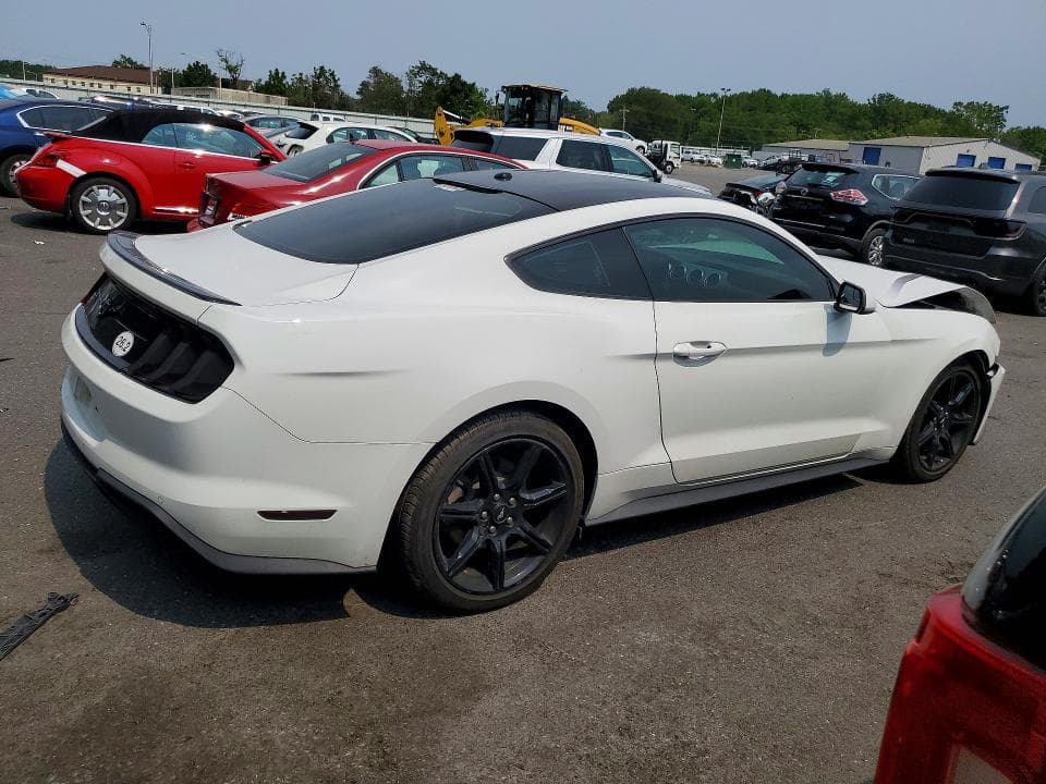 2018 FORD MUSTANG 3