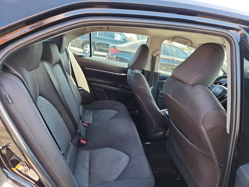 2018 TOYOTA CAMRY LE 10