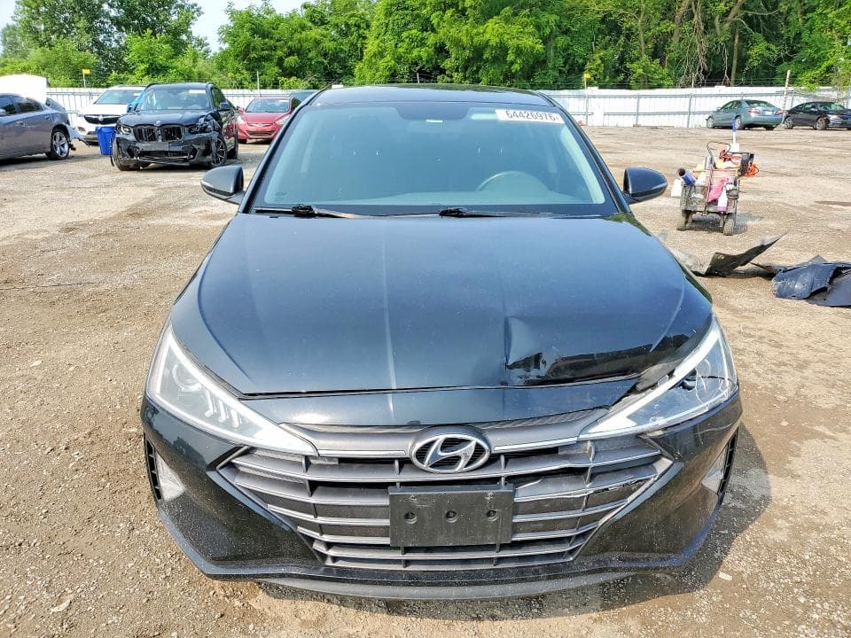 2020 HYUNDAI ELANTRA SEL 5