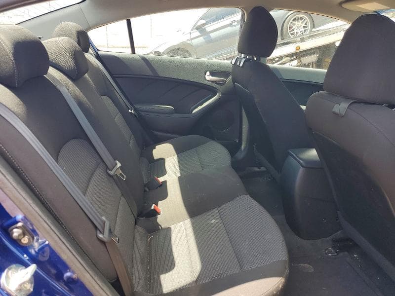 2018 KIA FORTE LX 10