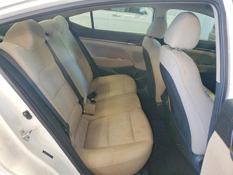 2017 HYUNDAI ELANTRA SE 10
