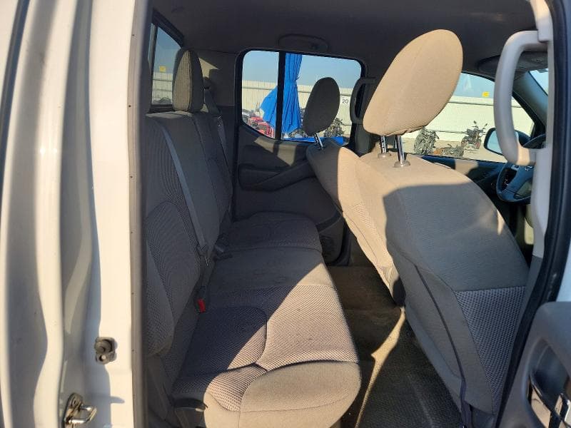 2018 NISSAN FRONTIER SV 10