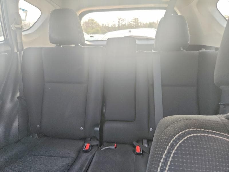 2017 TOYOTA RAV4 XLE 10