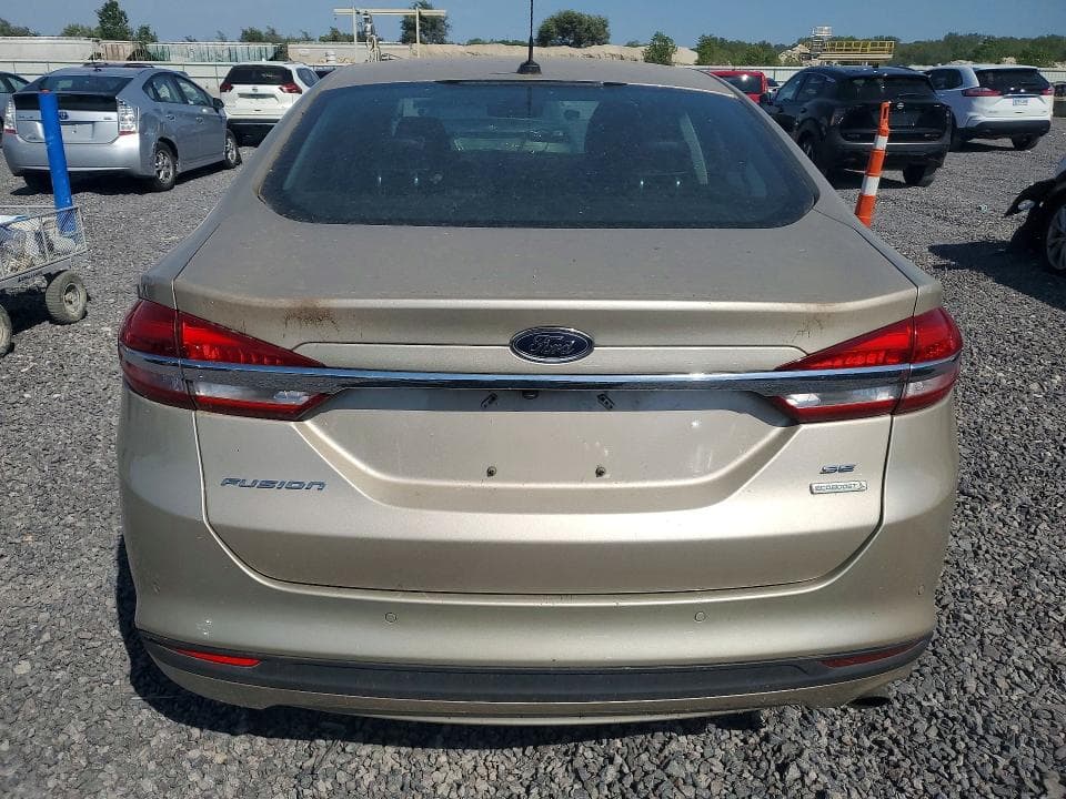 2017 FORD FUSION SE 6