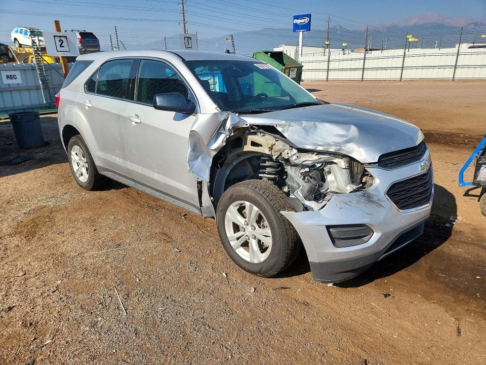 2017 CHEVROLET EQUINOX LS 4