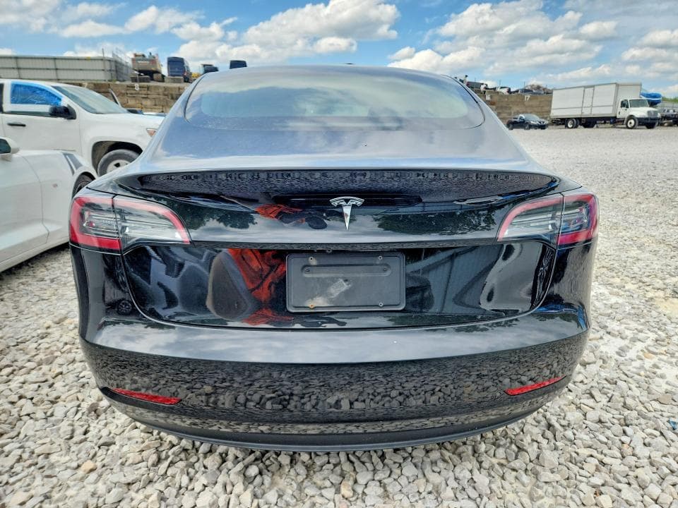 2022 TESLA MODEL 3 6