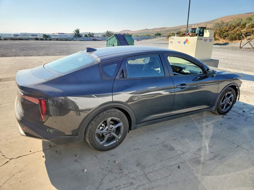 2026 KIA K4 LXS 3