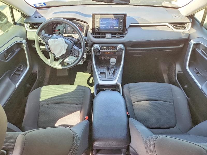 2021 TOYOTA RAV4 LE 8