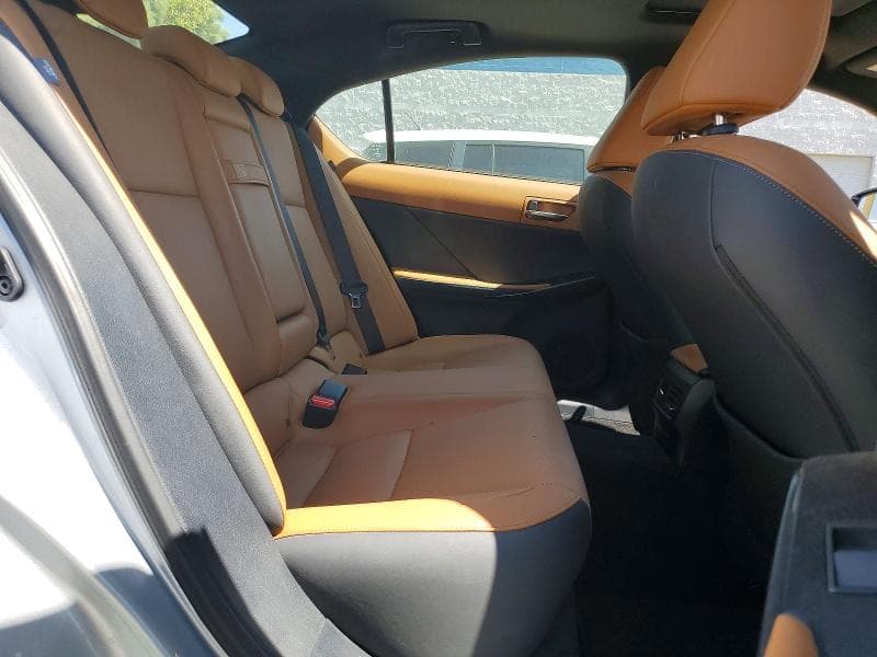 2022 LEXUS IS 300 10