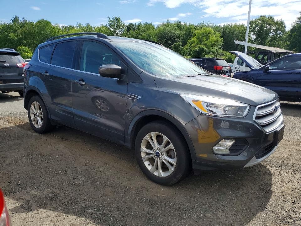 2018 FORD ESCAPE SE 4