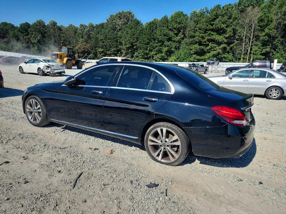 2017 MERCEDES-BENZ C 300 2