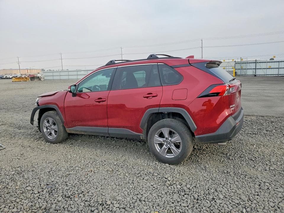 2024 TOYOTA RAV4 XLE 2