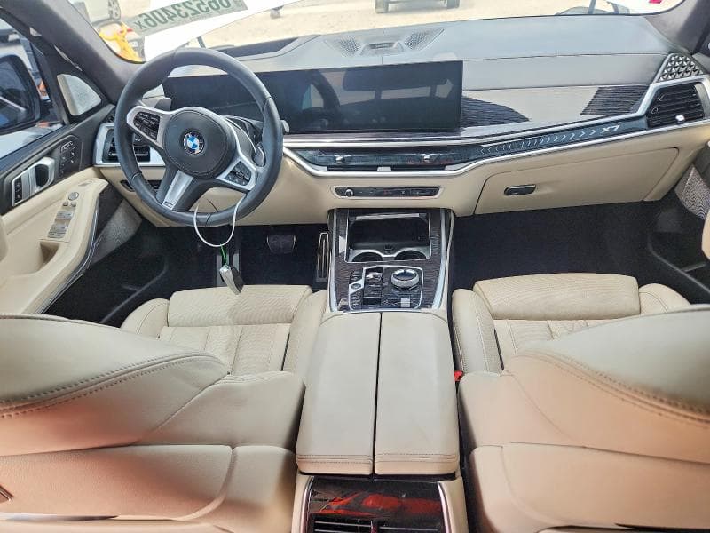 2024 BMW X7 XDRIVE40I 8