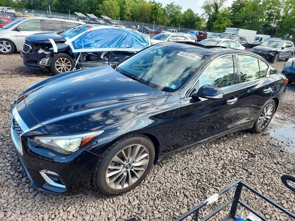 2021 INFINITI Q50 LUXE - 1