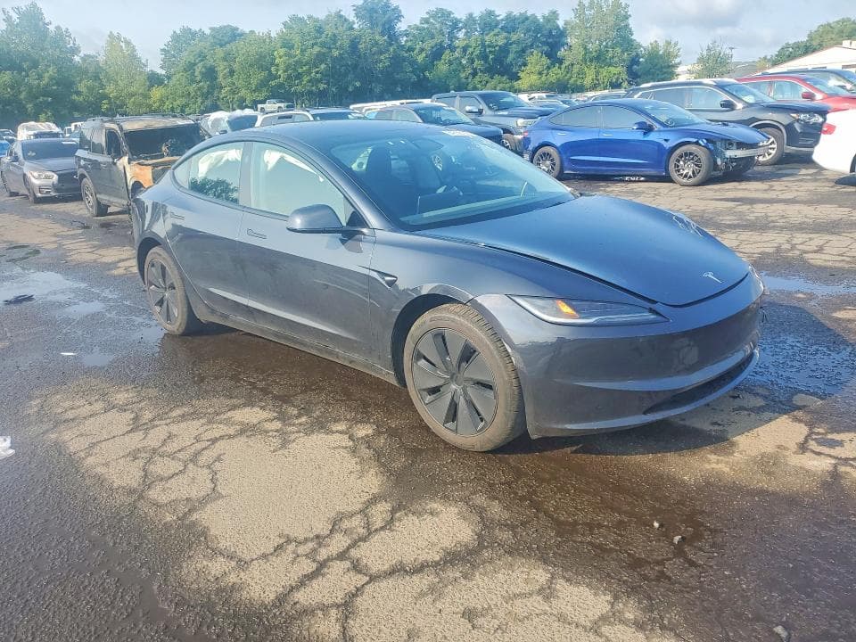 2025 TESLA MODEL 3 4