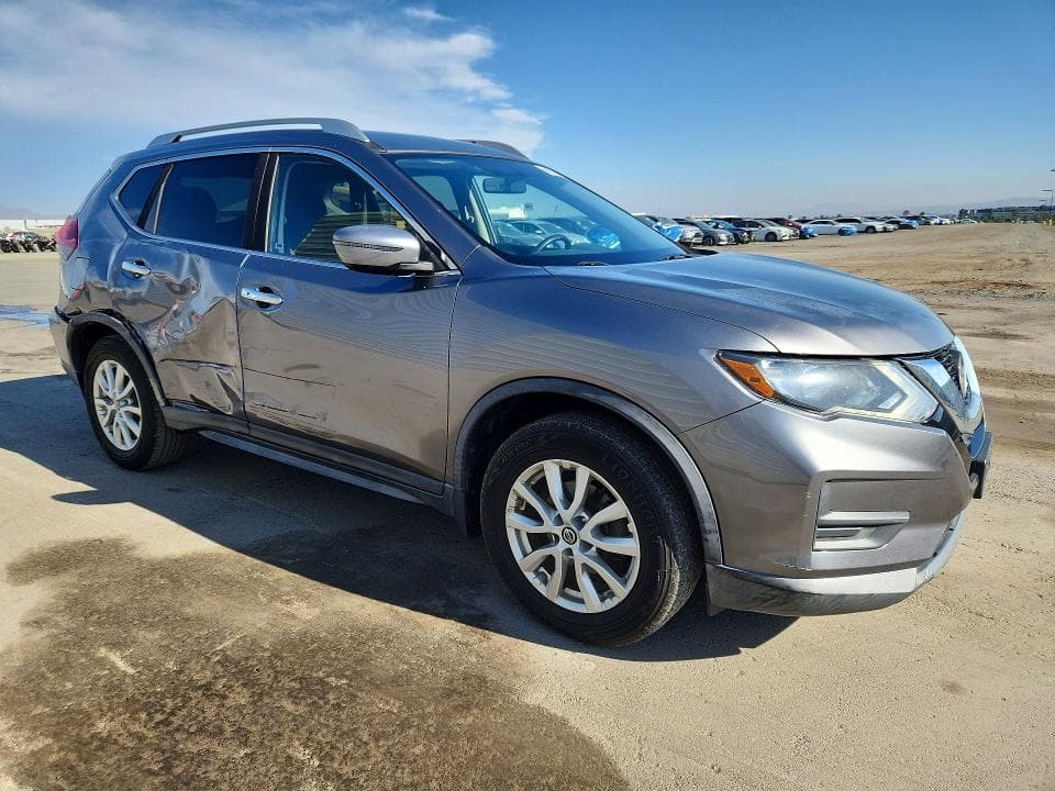2018 NISSAN ROGUE SV 4