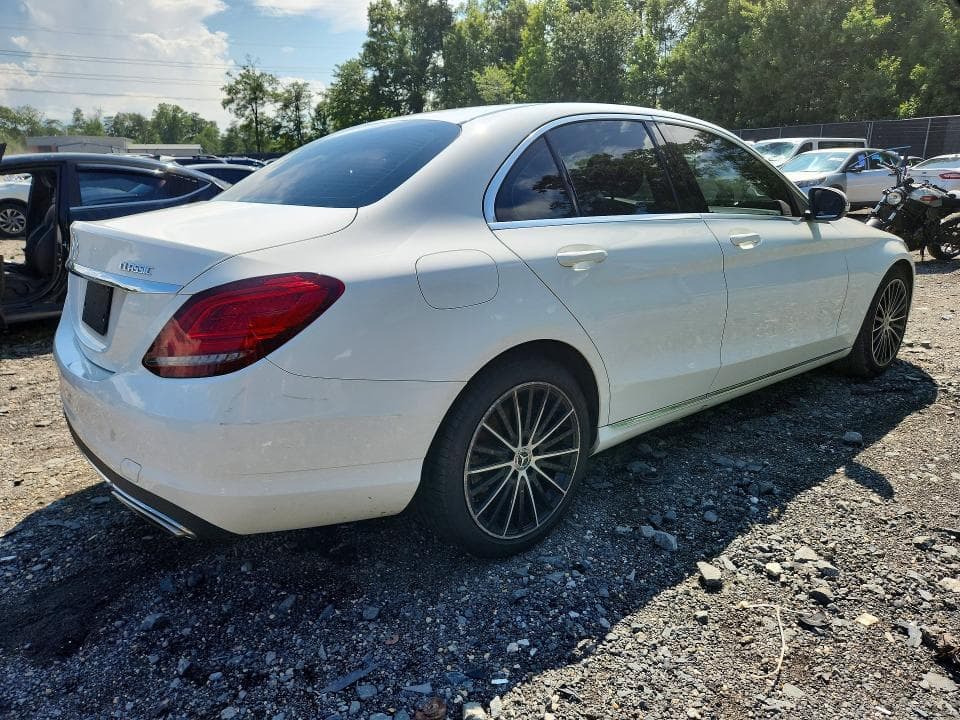2019 MERCEDES-BENZ C 300 3