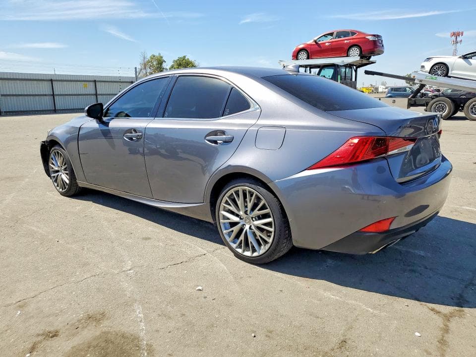 2018 LEXUS IS 300 2