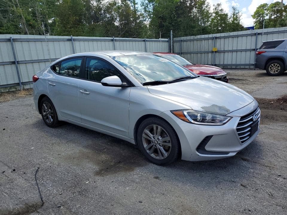 2018 HYUNDAI ELANTRA SEL 4